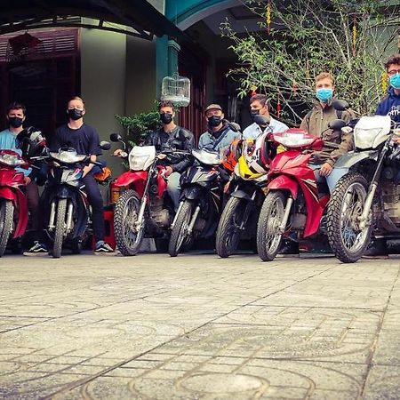 Backpackers Hotel Ha Tinh Esterno foto