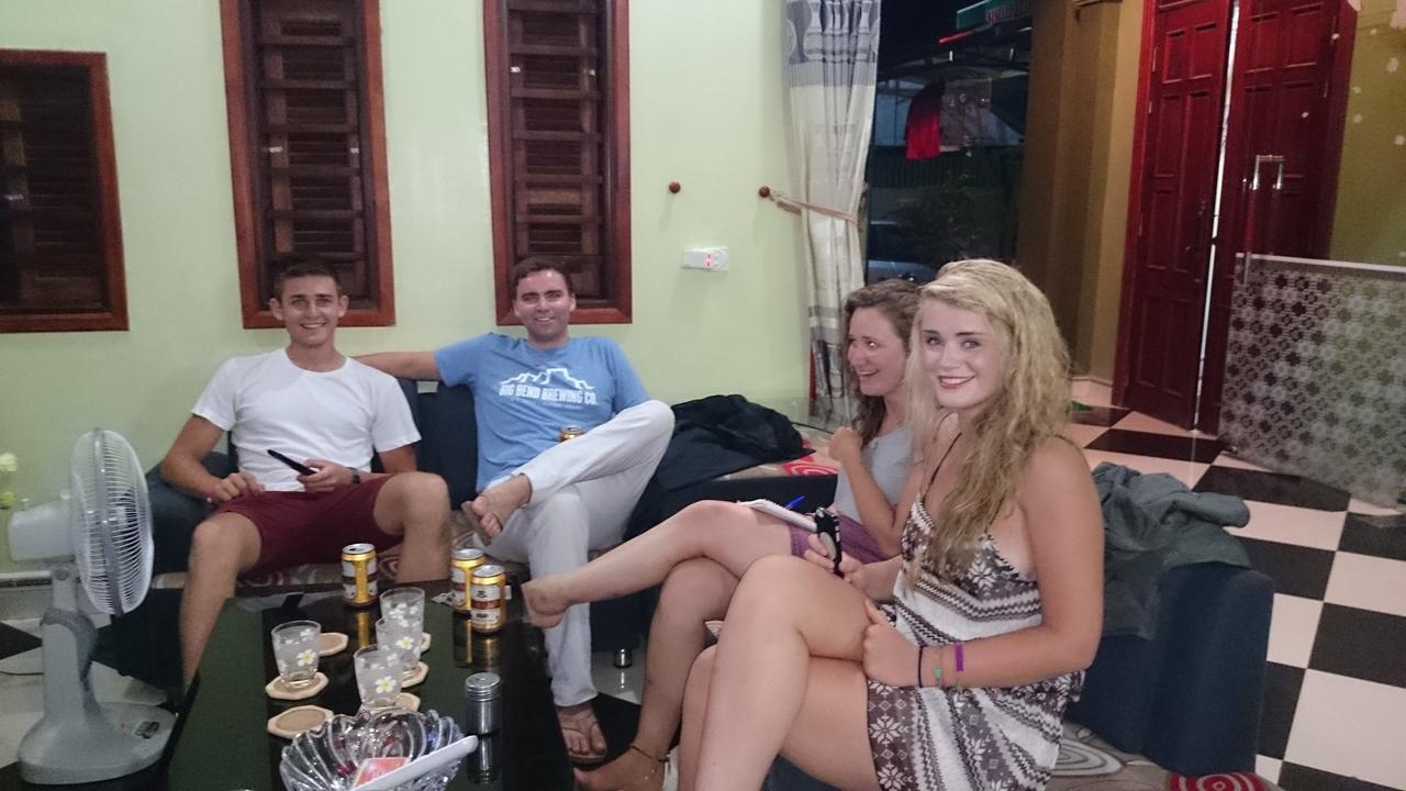 Backpackers Hotel Ha Tinh Esterno foto