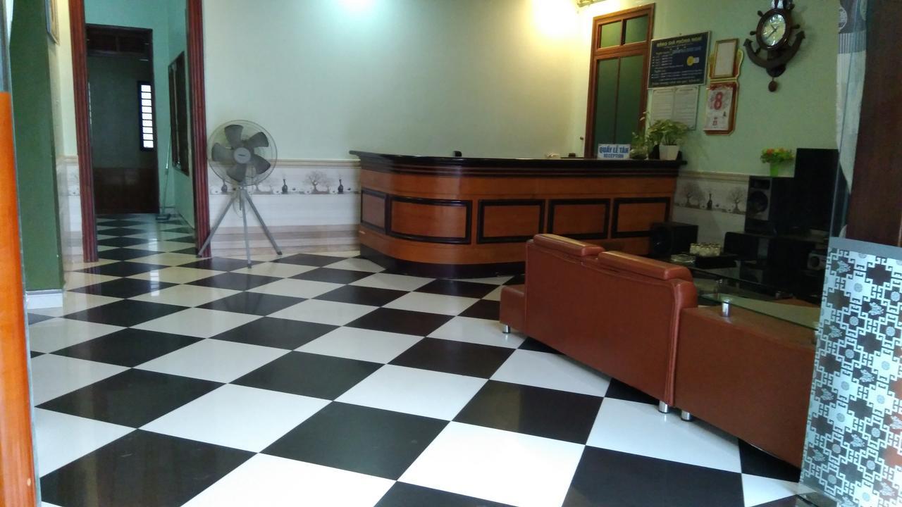 Backpackers Hotel Ha Tinh Esterno foto
