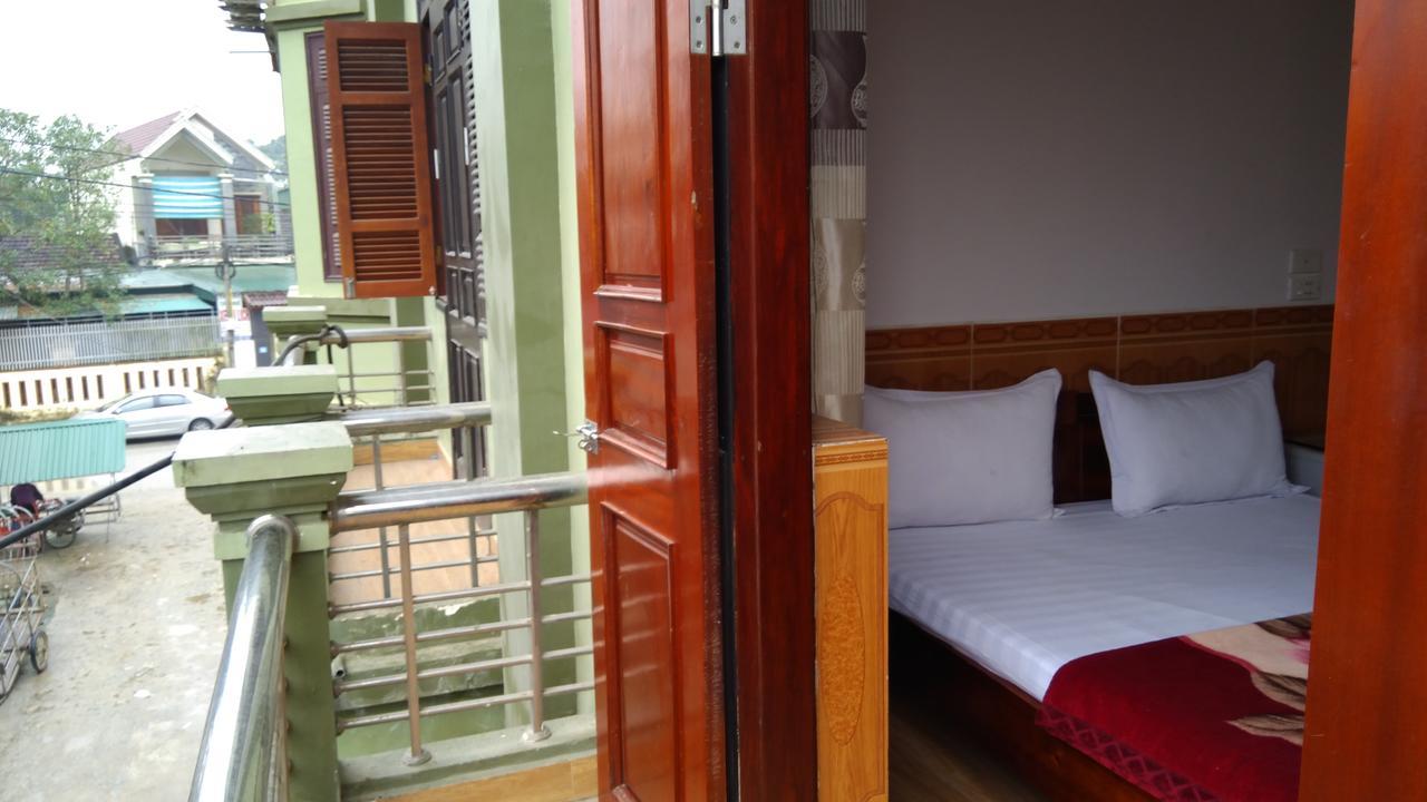Backpackers Hotel Ha Tinh Esterno foto
