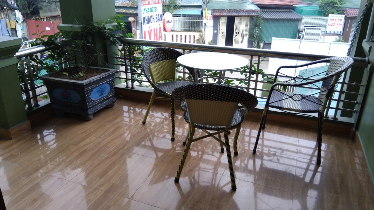 Backpackers Hotel Ha Tinh Esterno foto