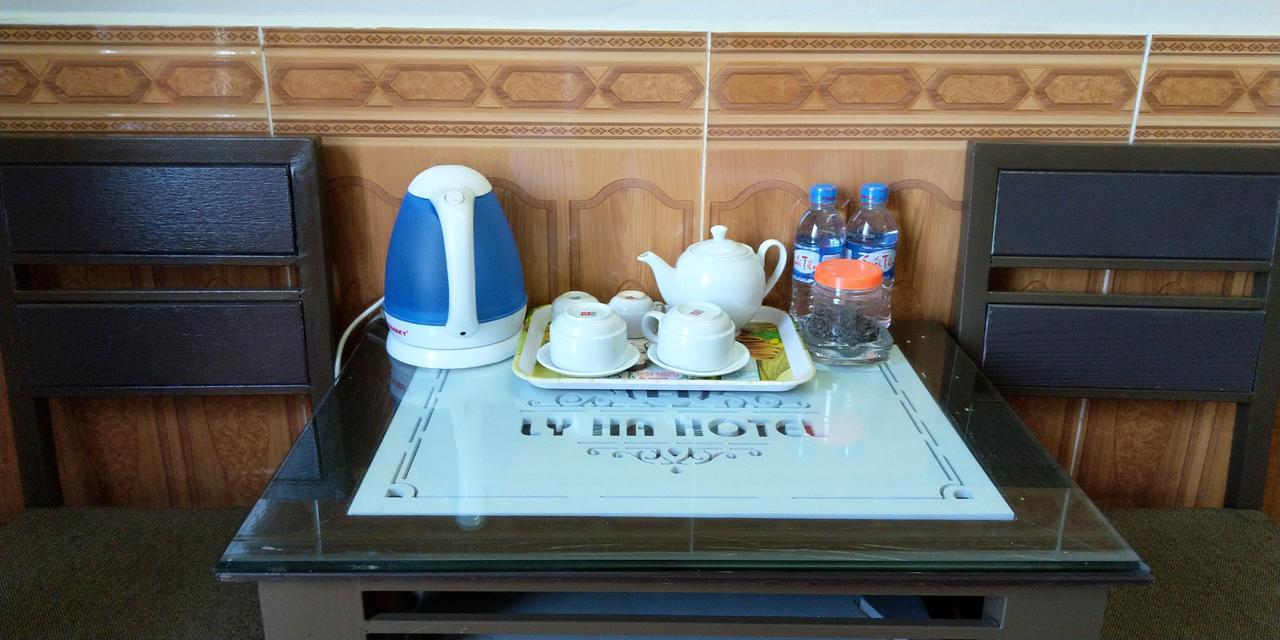 Backpackers Hotel Ha Tinh Esterno foto