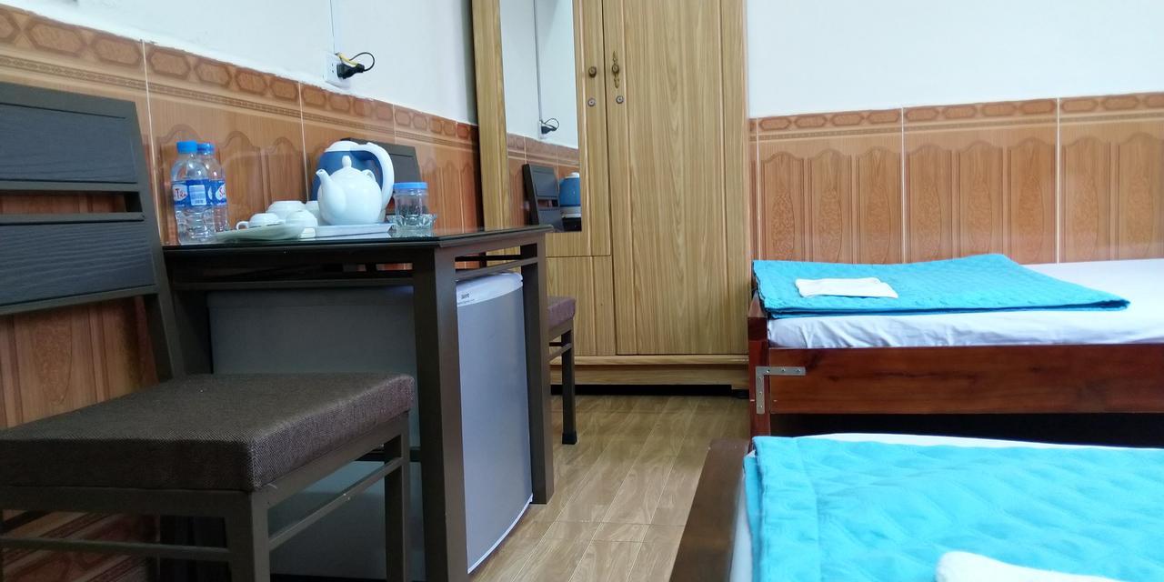 Backpackers Hotel Ha Tinh Esterno foto