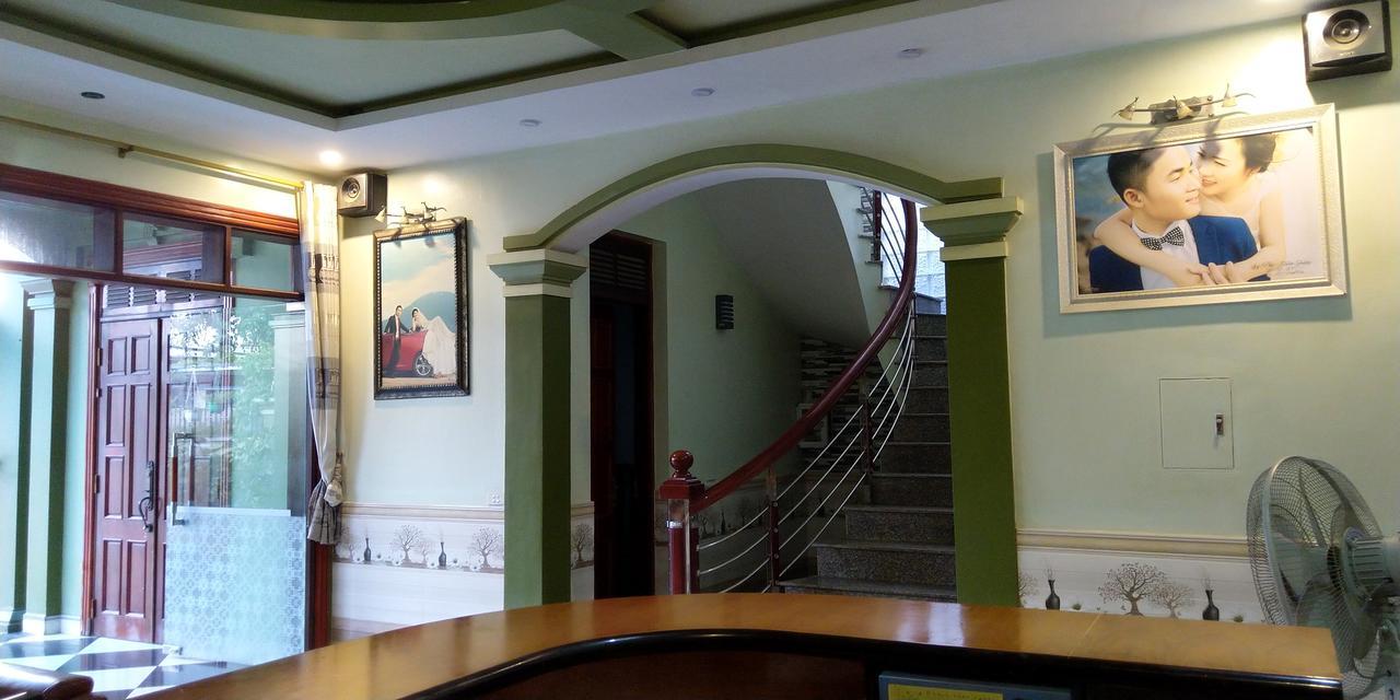 Backpackers Hotel Ha Tinh Esterno foto