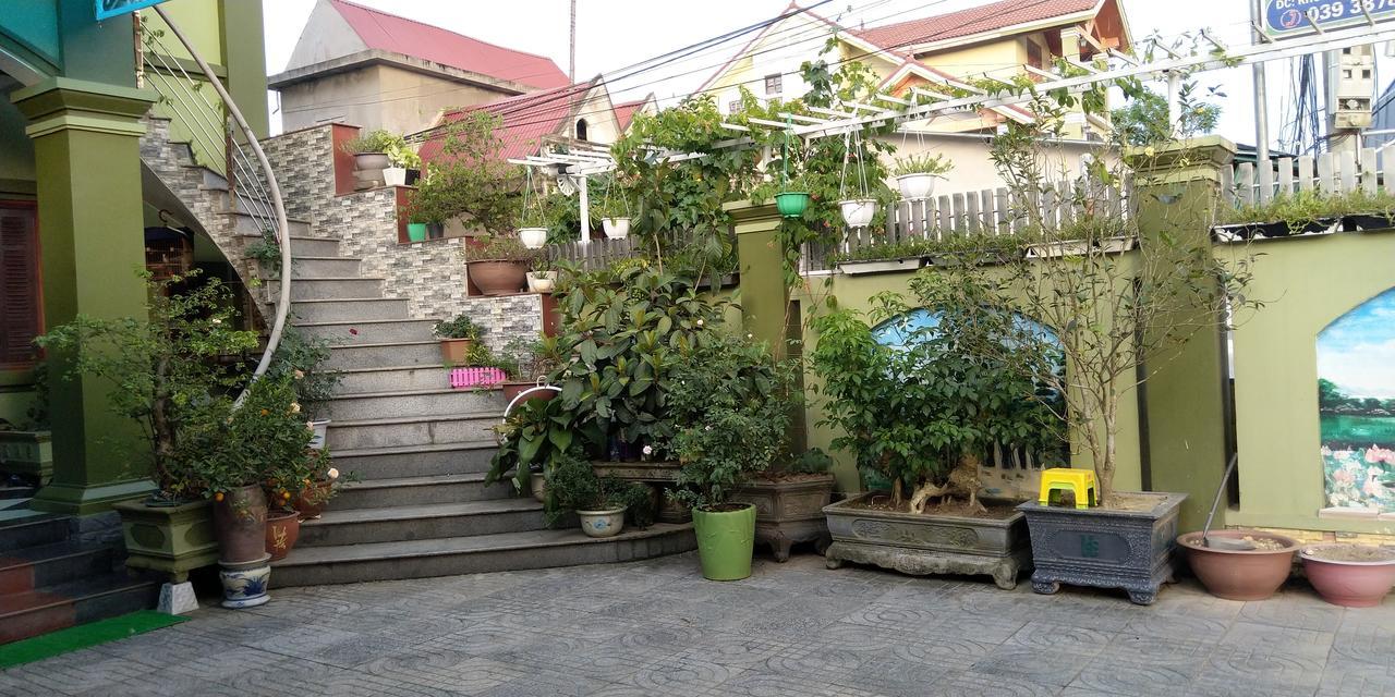 Backpackers Hotel Ha Tinh Esterno foto