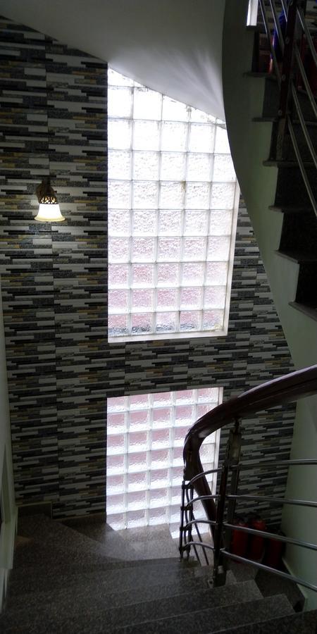 Backpackers Hotel Ha Tinh Esterno foto