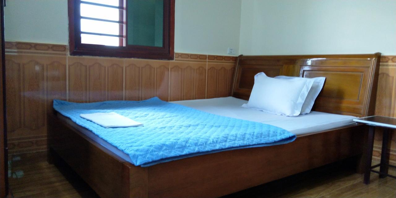 Backpackers Hotel Ha Tinh Esterno foto
