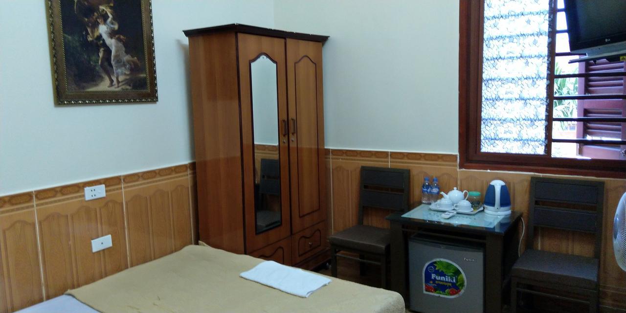 Backpackers Hotel Ha Tinh Esterno foto