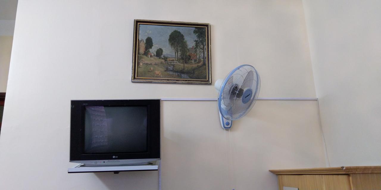 Backpackers Hotel Ha Tinh Esterno foto
