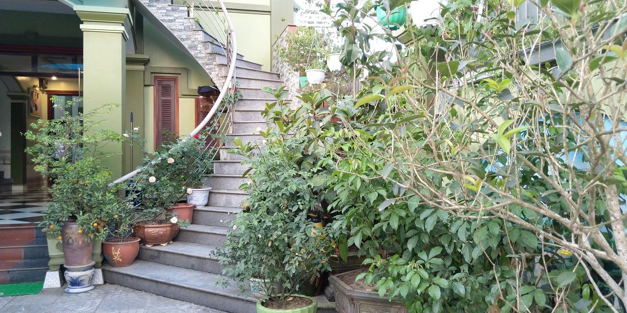 Backpackers Hotel Ha Tinh Esterno foto