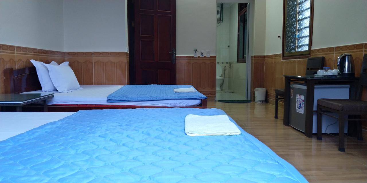 Backpackers Hotel Ha Tinh Esterno foto