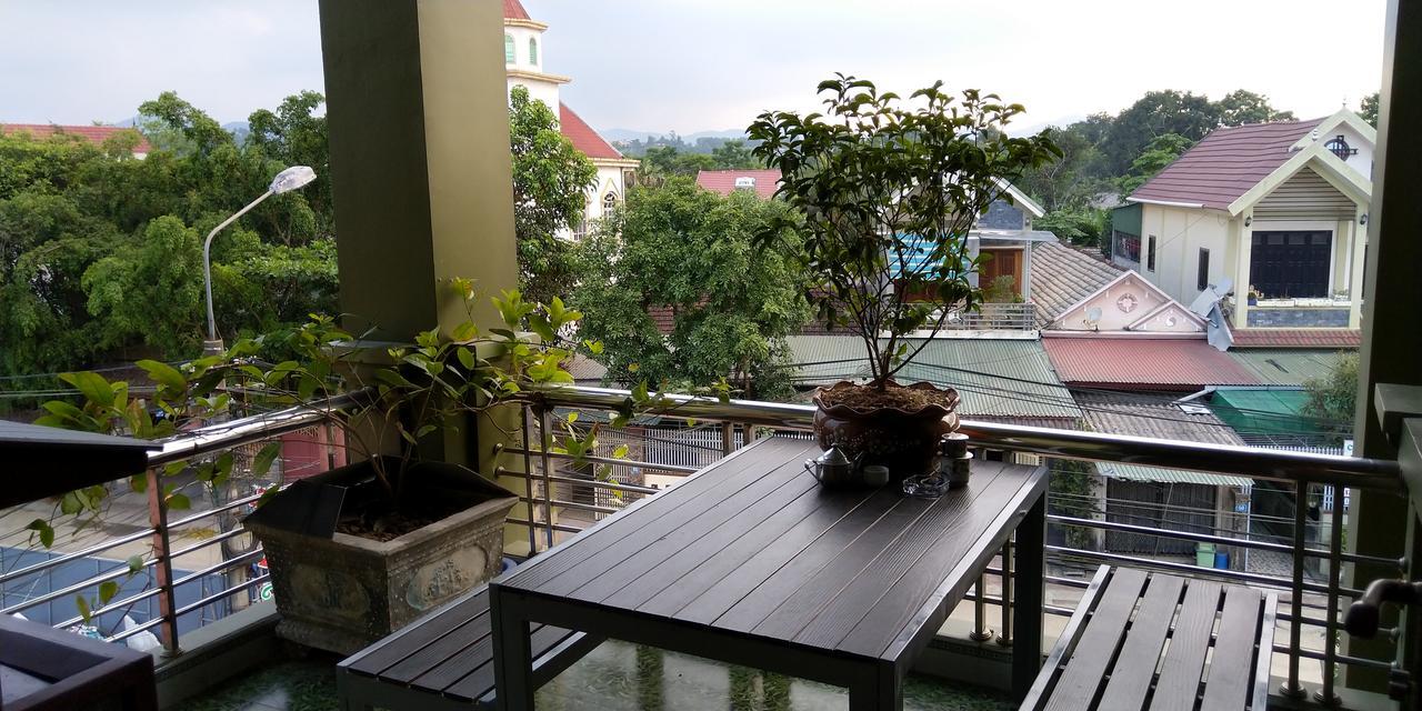 Backpackers Hotel Ha Tinh Esterno foto